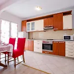 Apartman Zora *