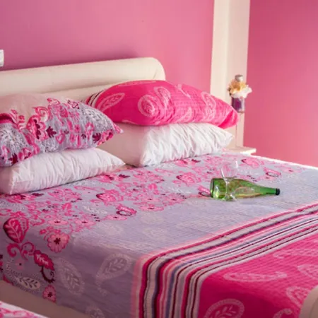 Zora Apartmán