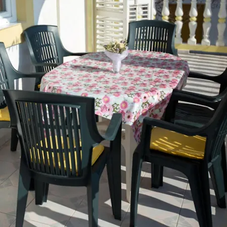 Apartman Zora Lopar