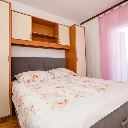 Zora Apartman *